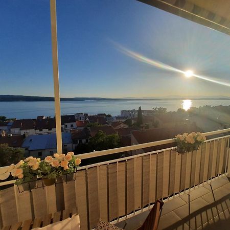 Top View Crikvenica Luaran gambar